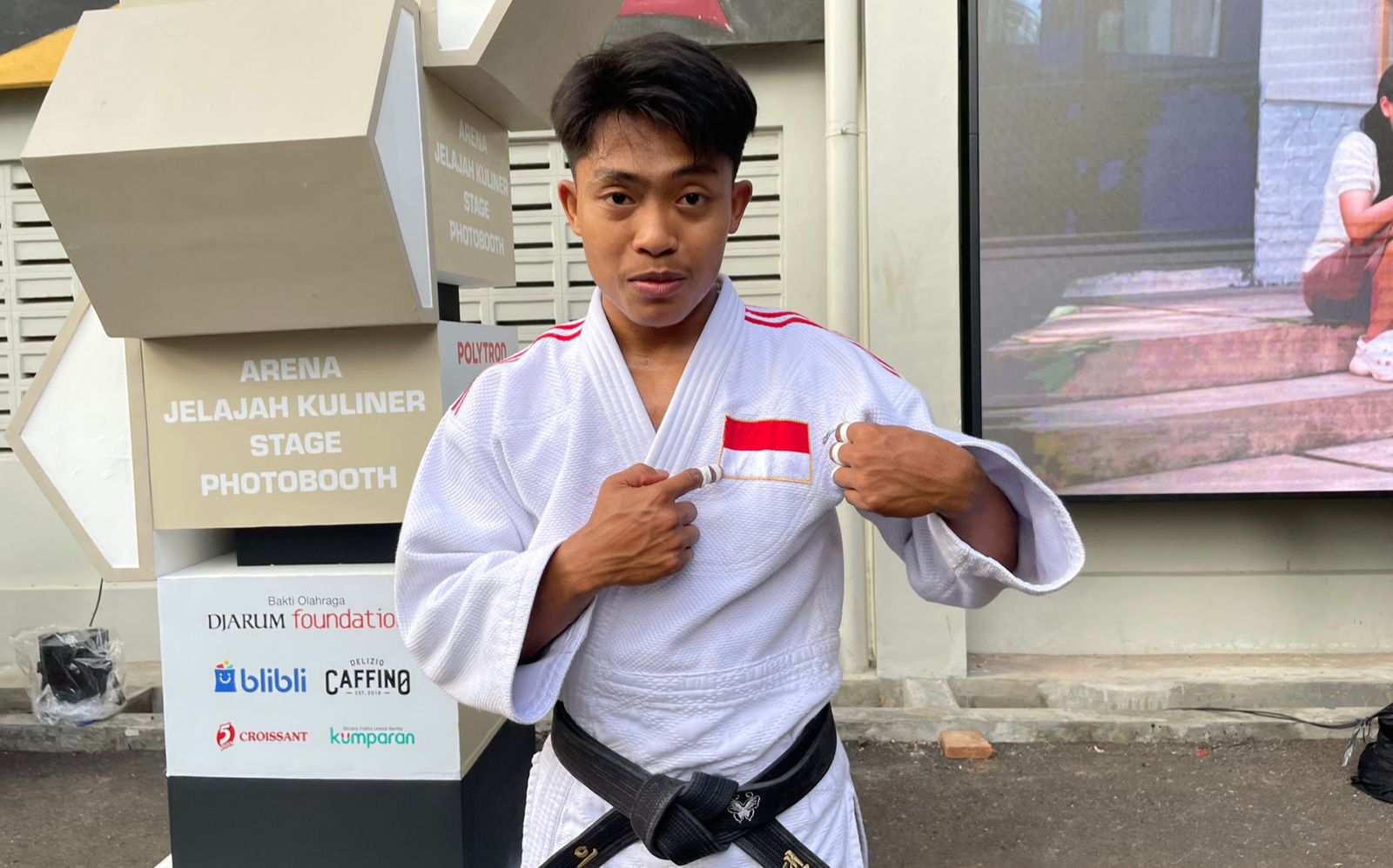 Judoka Jawa Barat, Muhamad Rizqi Maulana, pada PON Bela Diri 2025 di Djarum Arena, Kudus, Oktober 2025. (Istimewa)