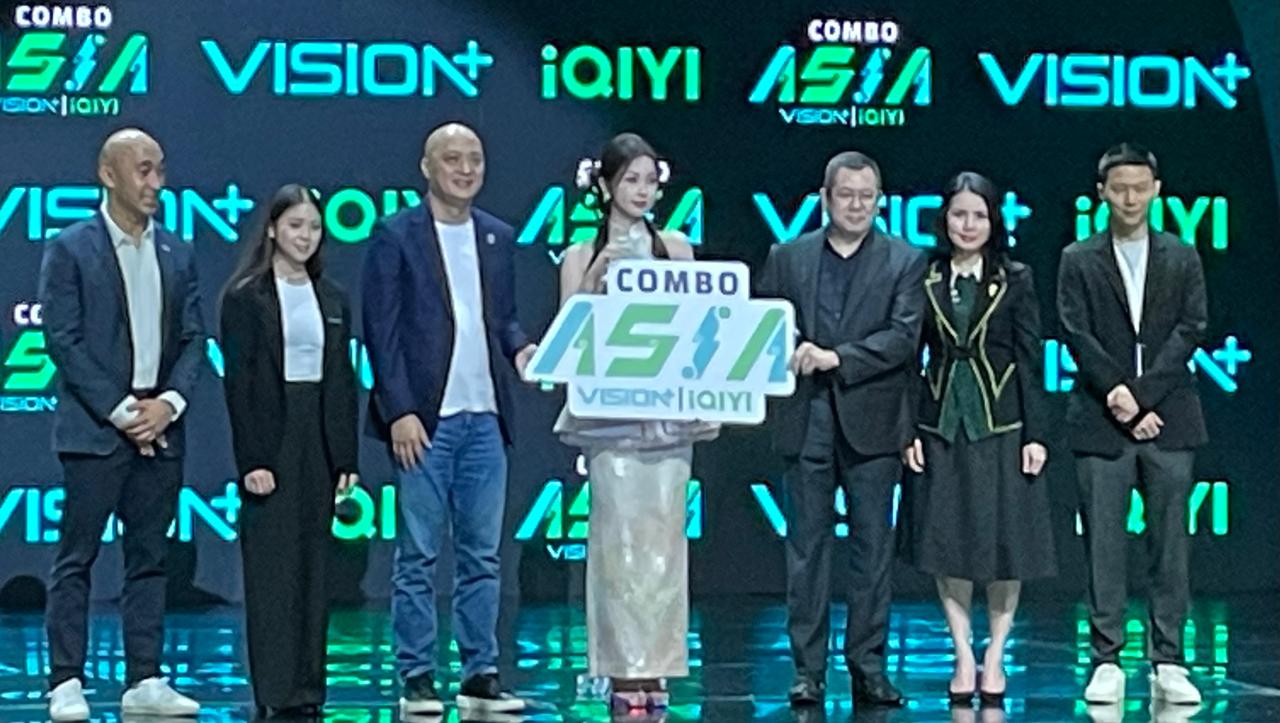 Peluncuran Cosmo Asia, paket layanan streaming olahraga yang dipadukan dengan film, drama, hingga anime, hasil kolaborasi Vision+ dan iQIYI di Jakarta pada 26 November 2025. (Istimewa)