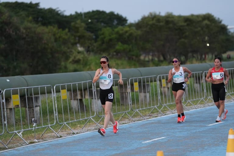Atlet jalan cepat putri Indonesia, Intan Violine Puspita, pada SEA Games 2025 di Thailand, Desember 2025. (Dok. Kemenpora RI)