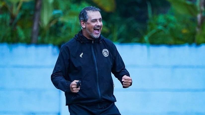 Pelatih asal Brasil yang menangani Arema FC pada Super League 2025-2026, Marcos Santos. (Media I League)